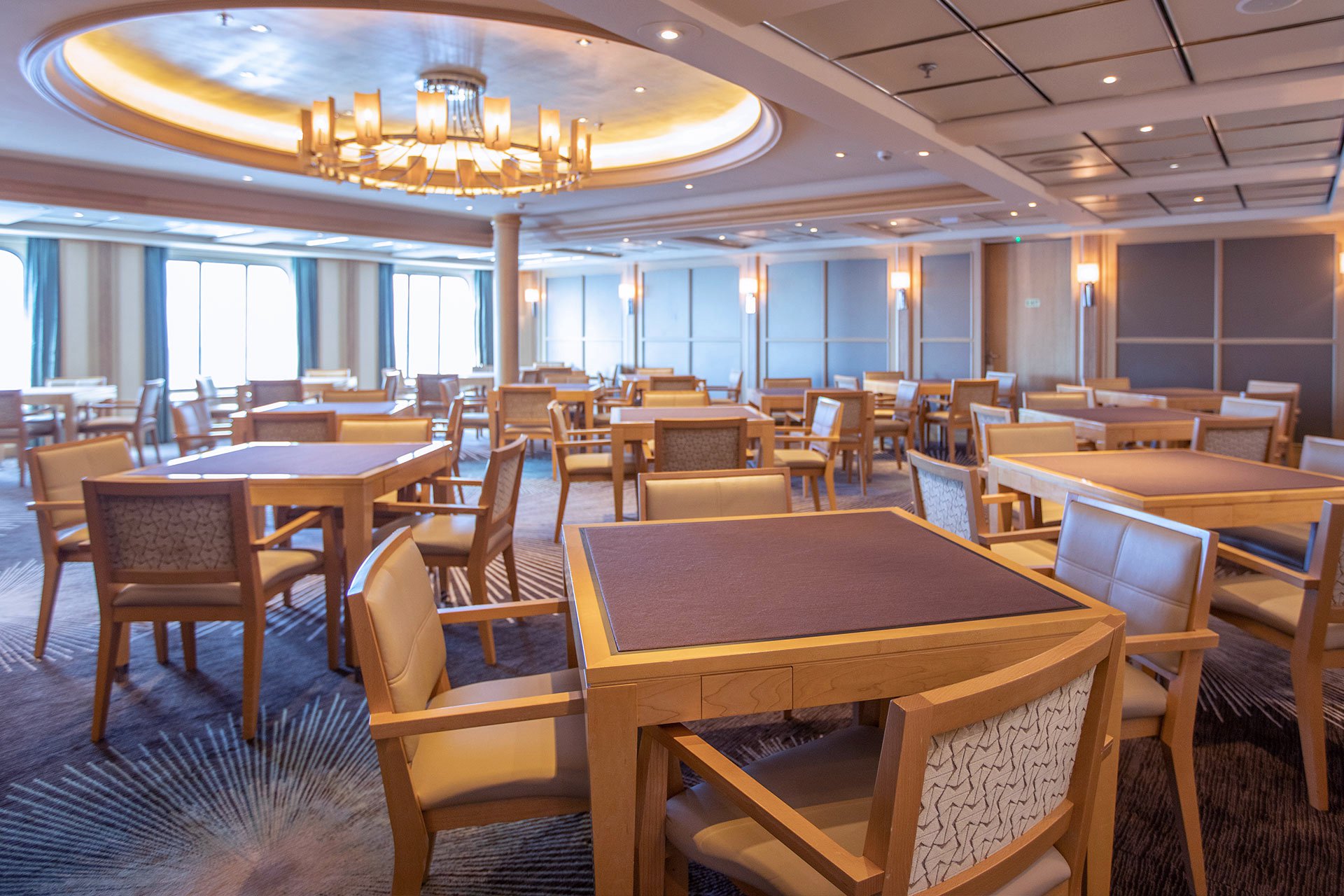 Crystal Cruises - Crystal Serenity - Bridge Lounge.jpg
